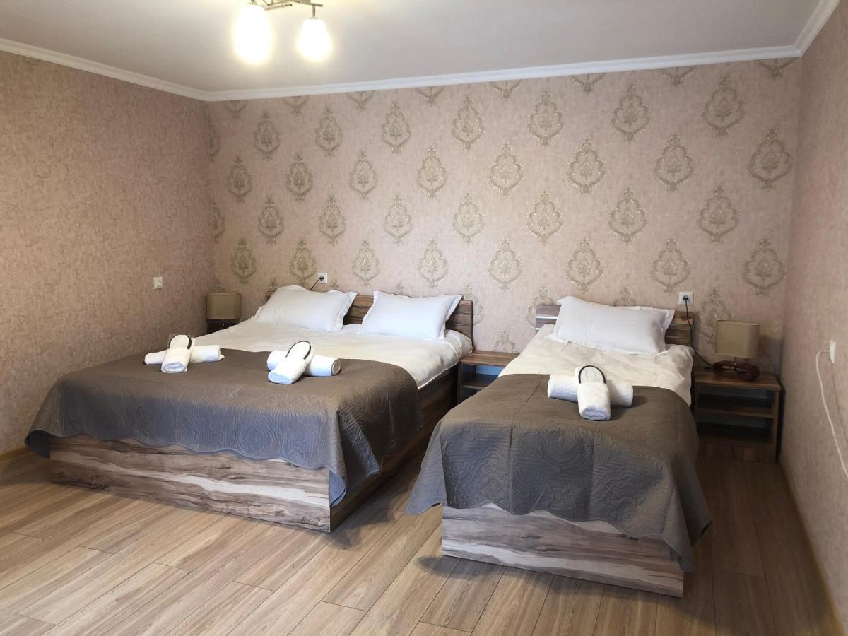 Wander Kazbegi Hotel Exterior photo